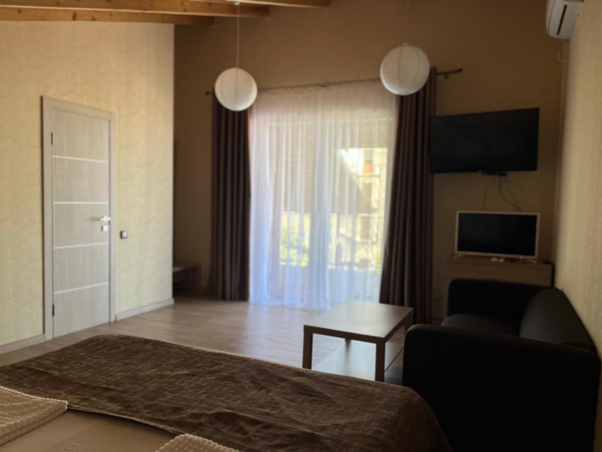 Guest House Letto Gagra Exterior photo