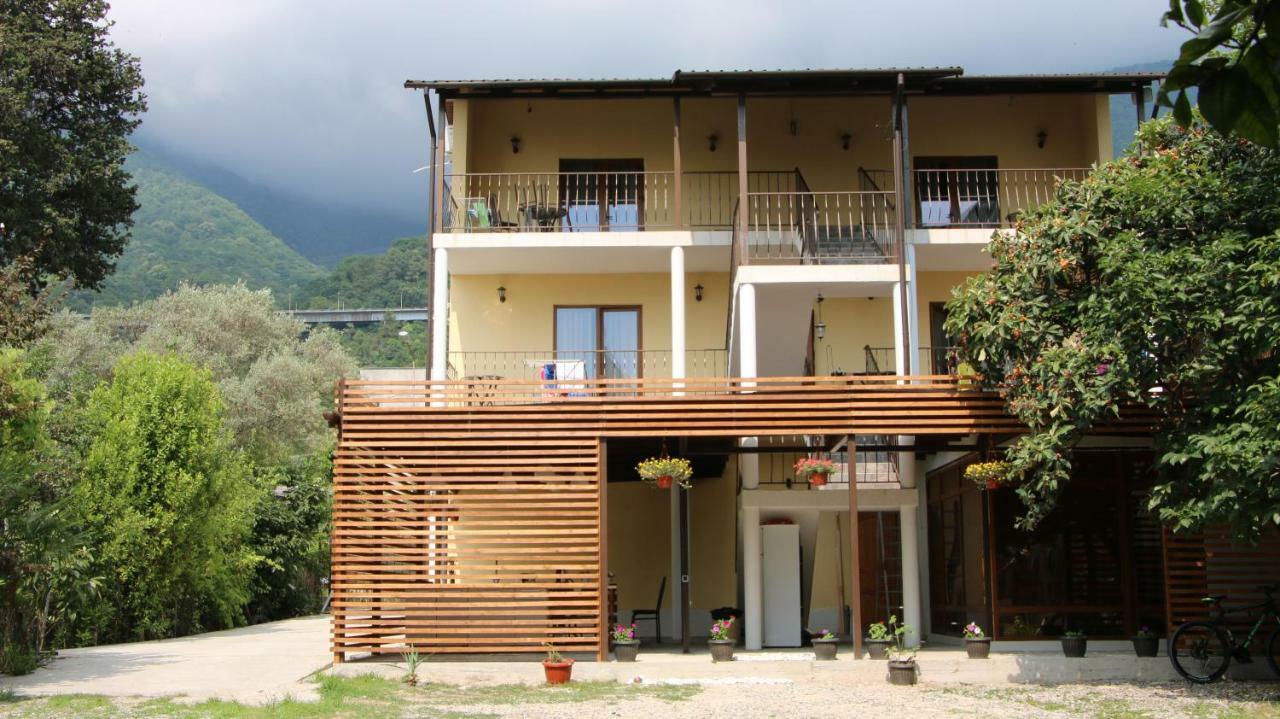 Guest House Letto Gagra Exterior photo